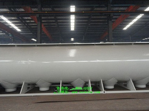 散裝<a href=http://m.jswmsh.cn/siliaoche/ target=_blank class=infotextkey>飼料車</a>廠家-獨立作業(yè)式散裝飼料罐